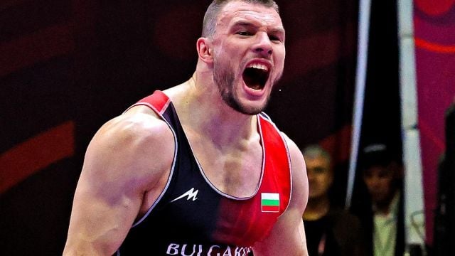 Кирил Милов с мощен старт към медалите