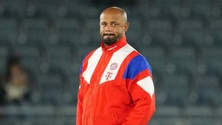 Изследват мозъка на треньора на Байерн след припадъка