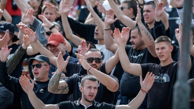 Славистите изкупиха 500 билета за "Армията"