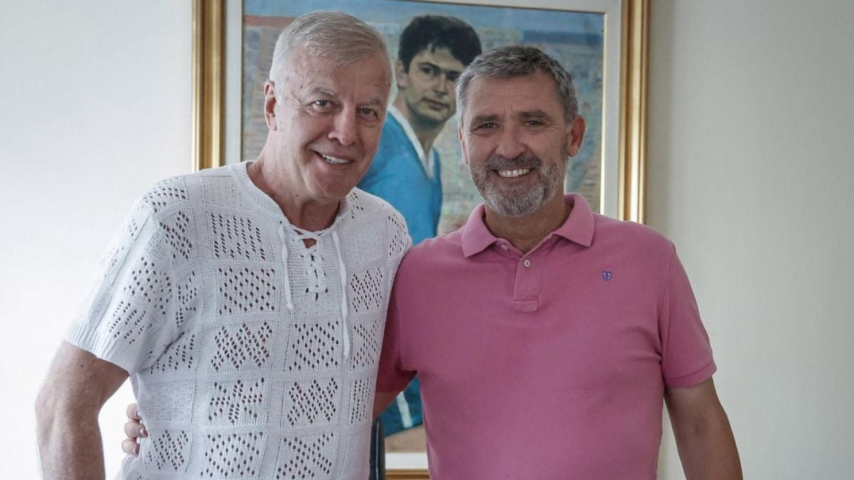 Директор в Левски: С Наско и Гибона говорим за Сарагоса