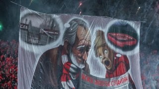 Известен поет разчувства "червена" България за големия празник