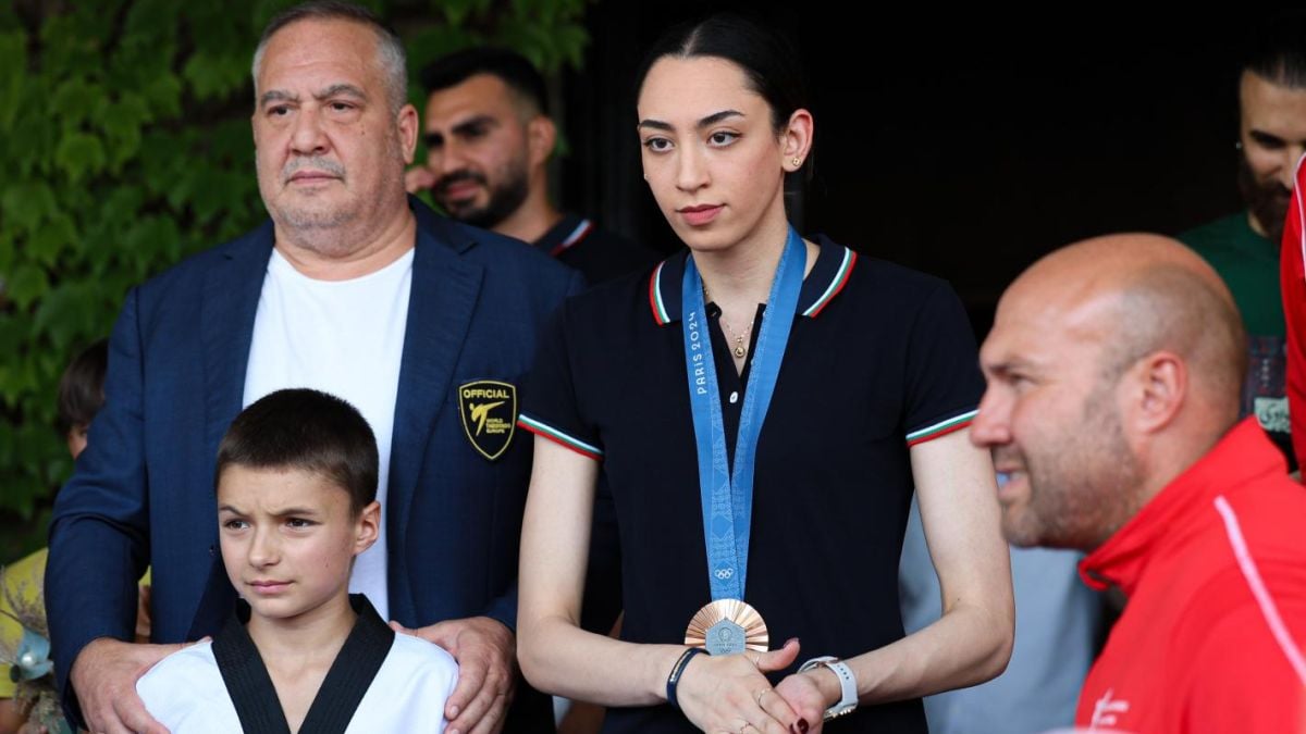 Кимия Ализаде на поклонението на Слави Бинев: Сърцето ми е разбито