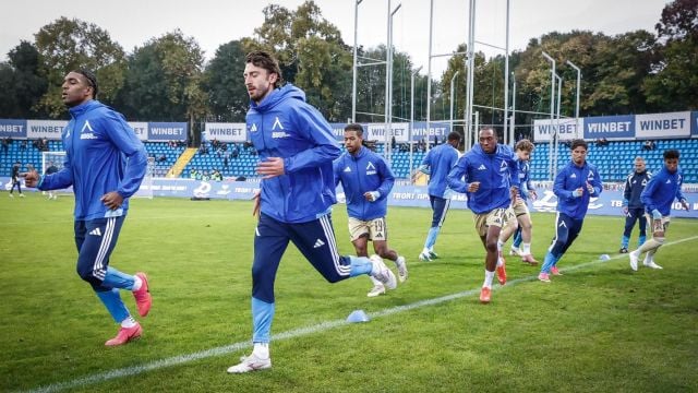 НА ЖИВО С БЛИЦ: Дунав - Левски, принудителна смяна в началото