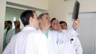 Акад. Дамян Дамянов: До 20 г. в България няма да останат хирурзи!