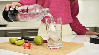 Как ежедневната консумация на газирана вода влияе на организма