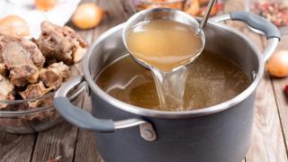 Какво се случва с тялото ви, ако пиете костен бульон често?