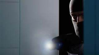8 прости трикчета, с които ще разберете дали в дома ви са влизали неканени гости