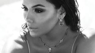 Ева Лонгория подлуди почитателите си с тази интимна СНИМКА без грим и с...