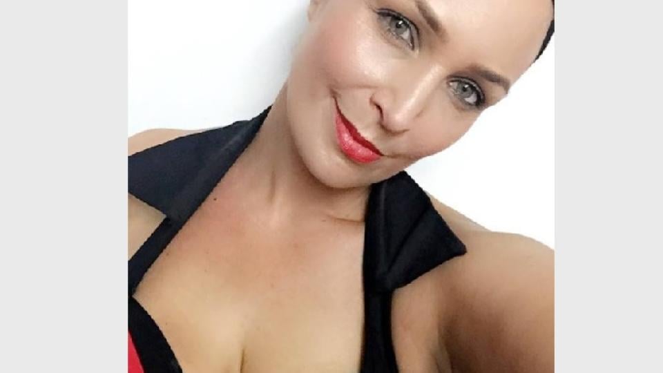 Тя спря да яде 4 продукта и отслабна със 70 килограма (СНИМКИ)