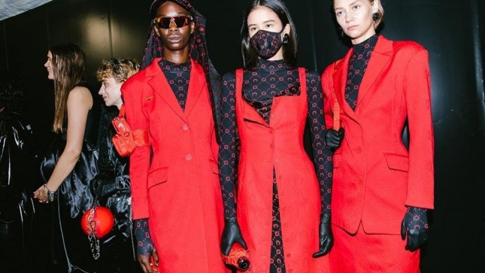 Светът полудя! Коронавирусът превзе модата СНИМКИ