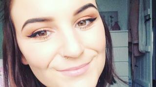 18-г. момиче мислеше, че чака бебе, но истината се оказа ужасяваща