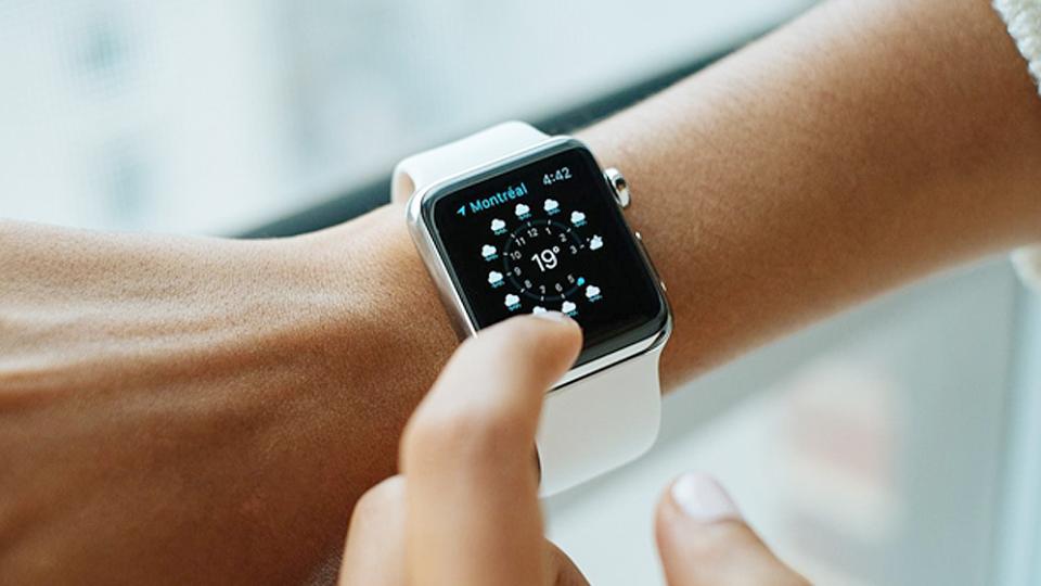 Персонализиран помощник: Ето как смарт часовникът улеснява ежедневието на дамите