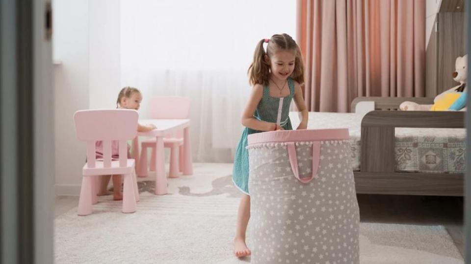 Ето как бързо и лесно ще научите детето да разтребва стаята си