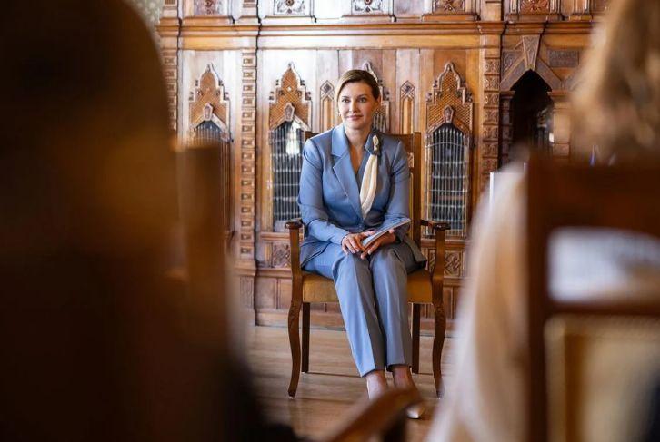 Елeна Зеленская отново смая: Всички говорят за това, което видяха на тоалета й СНИМКИ