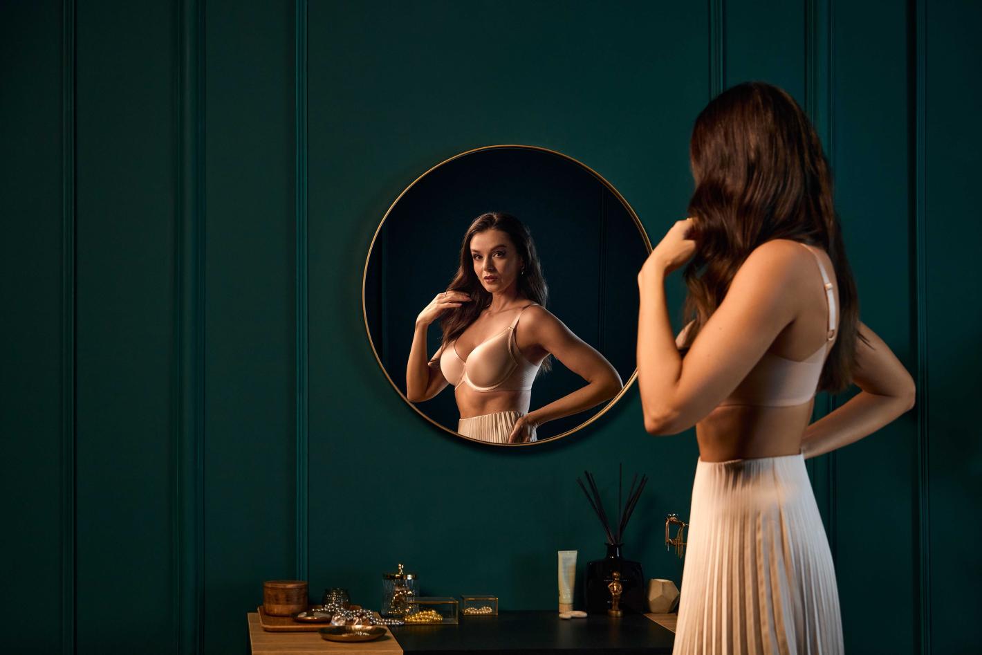 Astratex с иновативна колекция изглаждащи сутиени за всеки ден