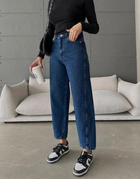 Хитът на 2025 г.: Заложете на тези 5 чифта дънки СНИМКИ