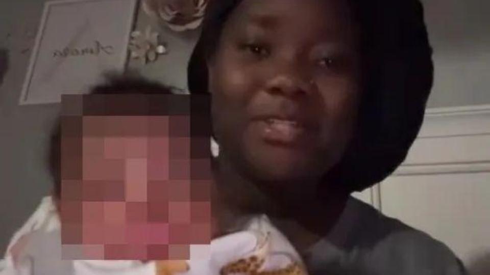 Майка с 4-седмично бебе пренебрегна важна забрана, сега си скубе косите ВИДЕО