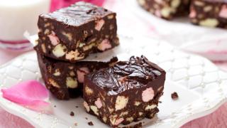 Шоколадова торта без печене по рецепта на Джейми Оливър