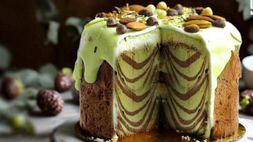 Ефирна Дубайска великденска торта плени всички!