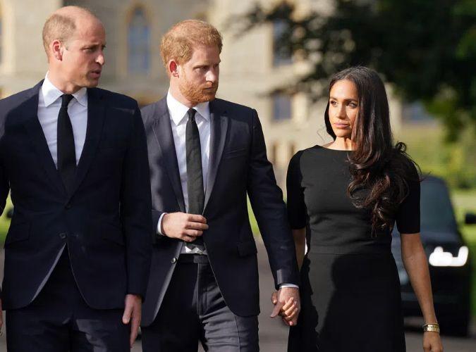 Принц Уилям с безпрецедентен ход към Хари и Меган, ударът е жесток