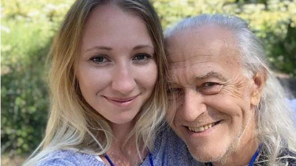 28-г. жена посочи единствения недостатък на връзката със 76-г. мъж