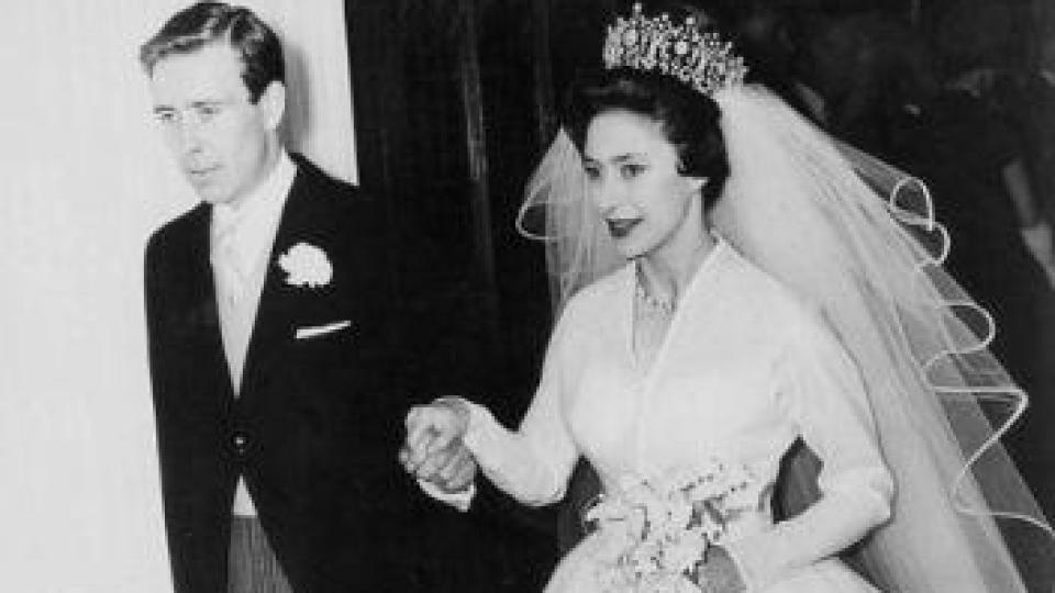Шокиращи разкрития за мрачната сватба на принцеса Маргарет, в дъното Елизабет II