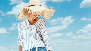 Спасение от жегата: Как да се обличате стилно, без да се изпотите до ужас