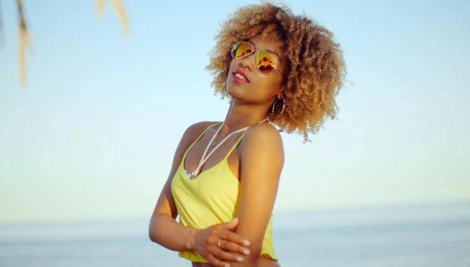 Спасение от жегата: Как да се обличате стилно, без да се изпотите до ужас