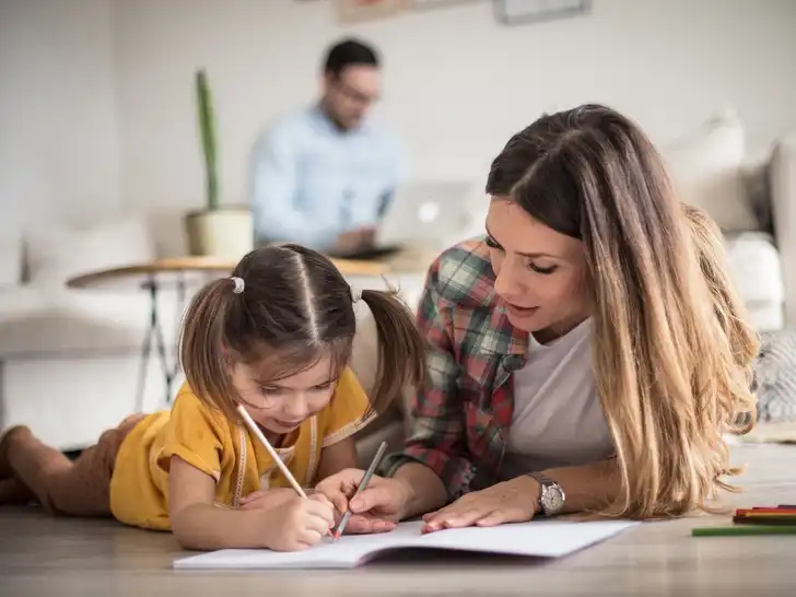 Защо сравняваме децата си с чуждите и защо не трябва да го правим