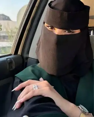 "Тайната на шейховете" излезе наяве: Вижте как арабските жени се обличат за мъжете си, когато никой не гледа