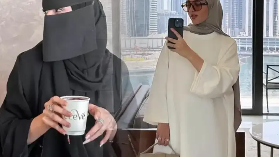 "Тайната на шейховете" излезе наяве: Вижте как арабските жени се обличат за мъжете си, когато никой не гледа