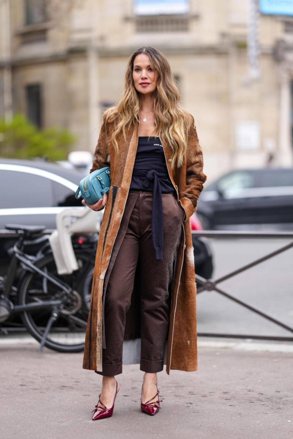 Белите маратонки вече не са на мода! Ето с какво да ги замените