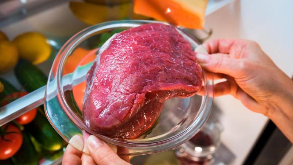 Ето къде да държите месото в хладилника, за да не се прецака