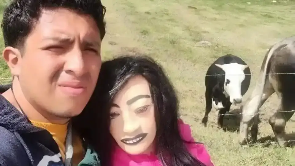 Гаджето го заряза заради друг, а той се ожени за парцалена кукла: "Наталия е любовта на живота ми"