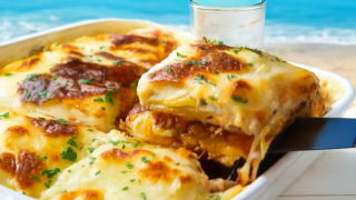 За нея няма да чуете "охи": Рецепта за вкусна гръцка мусака, топи се в устата