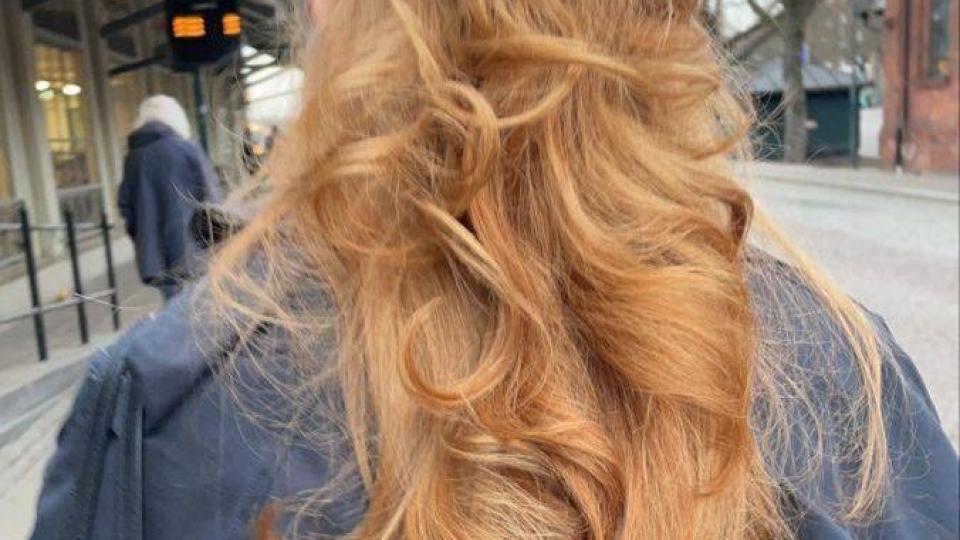 Забравете за студеното русо: Най-желаният цвят за коса това лято е вдъхновен от залеза Снимки