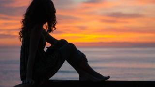 „Епидемията от безразличие“: Защо вече не умеем да обичаме истински