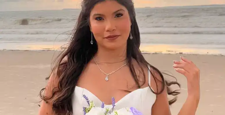 На 4 г. Джулия влезе в пубертета, а 12 години по-късно се събуди със зверски болки и...