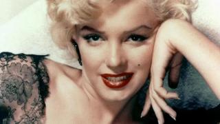 Тайната на фаталната съблазнителка се крие в бенките ѝ Снимки