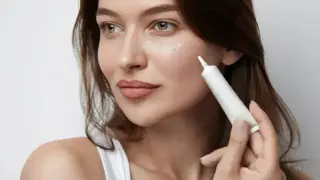 Мъчат ви тъмни кръгове под очите? Дерматолози посочиха какво наистина помага и кое е загуба на време