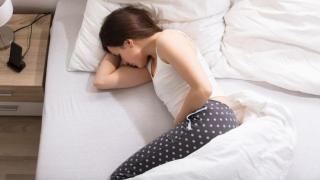 22-г. момиче мислеше, че болките в корема са заради цикъла й, оказа се с рак