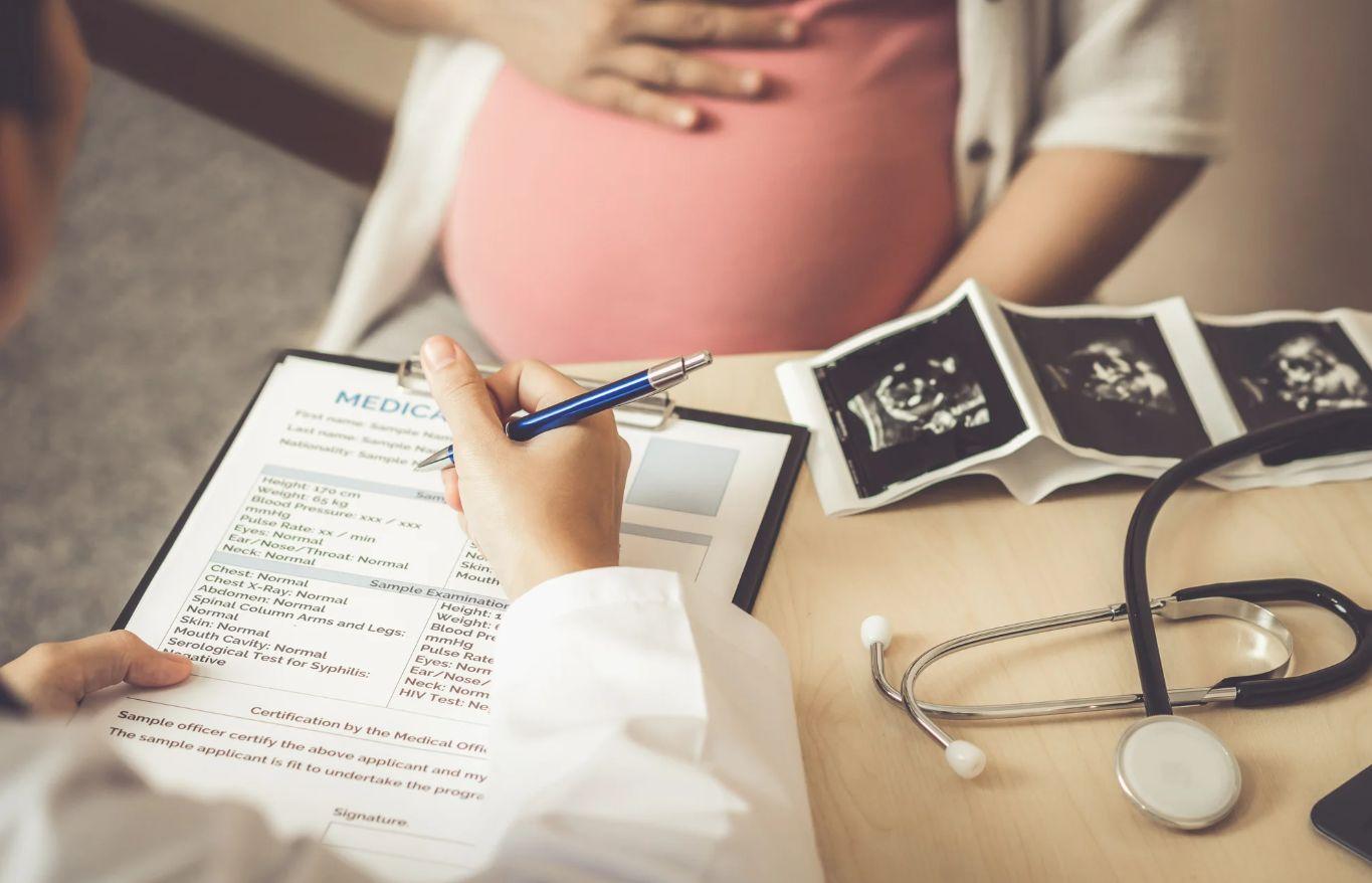 Чудото на медицината: Жена без матка стана майка за втори път!