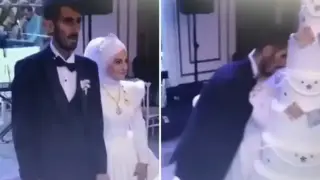 Младоженец се свлече до тортата и припадна – сватбата се превърна в кошмар Видео