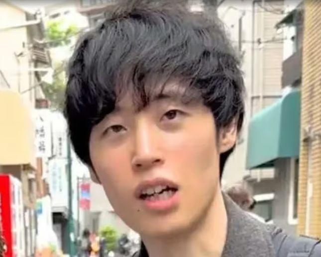 23-годишен се влюби до уши в 83-г. баба на съученичка и...