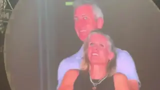 „Колдплей любовницата“ се разведе след скандалното видео – бившата съпруга: Това е карма!