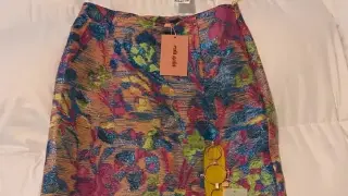 Купи пола за 4 евро втора ръка, оказа се дизайнерско бижу за над 2 200 евро