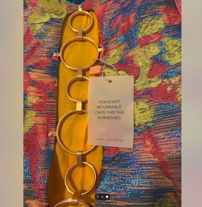 Купи пола за 4 евро втора ръка, оказа се дизайнерско бижу за над 2 200 евро