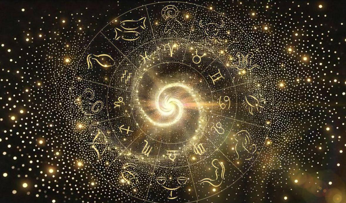 Месечен хороскоп за ноември: Ето какво чака всяка зодия