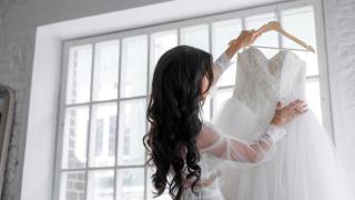 Шок: 20-г. момиче умря седмица преди сватбата си