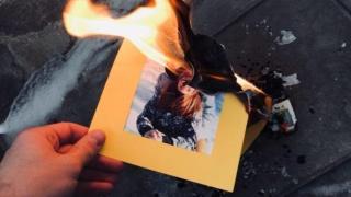 Езотерици разкриха защо не трябва да се горят стари снимки